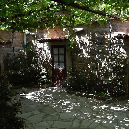 Gasthaus Casa Loureiro Caldas De Reis Exterior foto