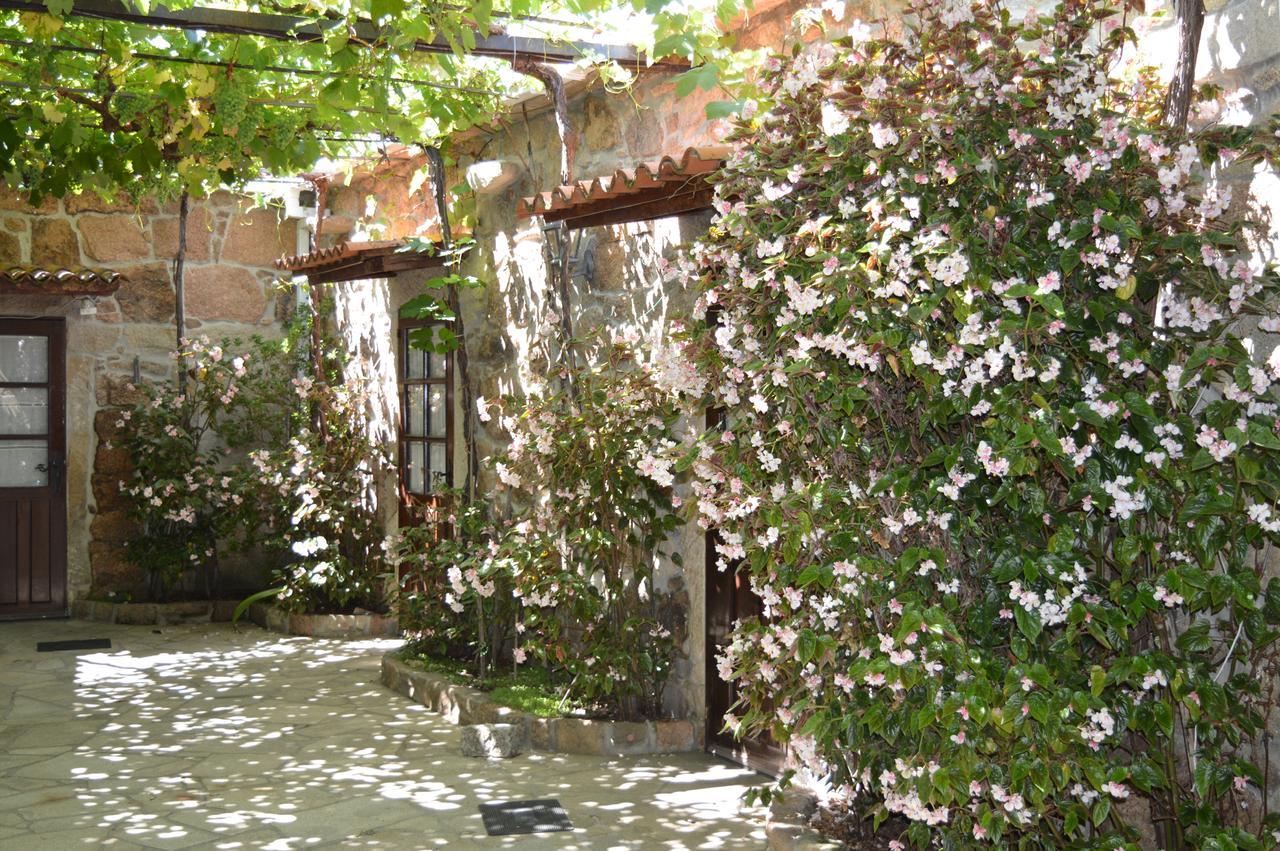 Gasthaus Casa Loureiro Caldas De Reis Exterior foto