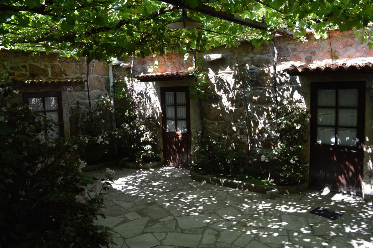 Gasthaus Casa Loureiro Caldas De Reis Exterior foto