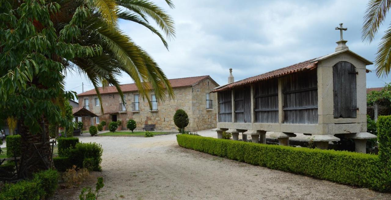 Gasthaus Casa Loureiro Caldas De Reis Zimmer foto